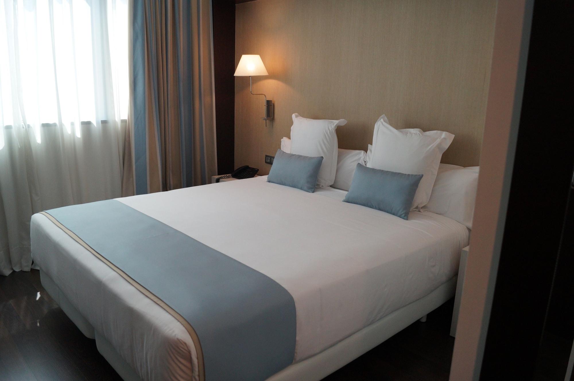 Lcb Hotel Φουενλαμπράδα Εξωτερικό φωτογραφία
