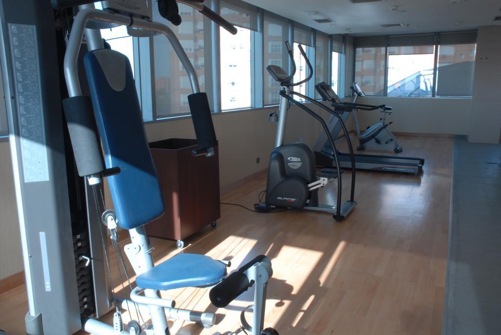 Lcb Hotel Φουενλαμπράδα Εξωτερικό φωτογραφία