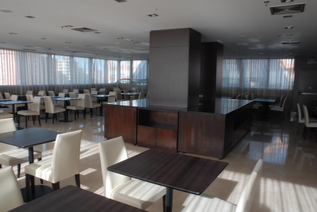 Lcb Hotel Φουενλαμπράδα Εξωτερικό φωτογραφία