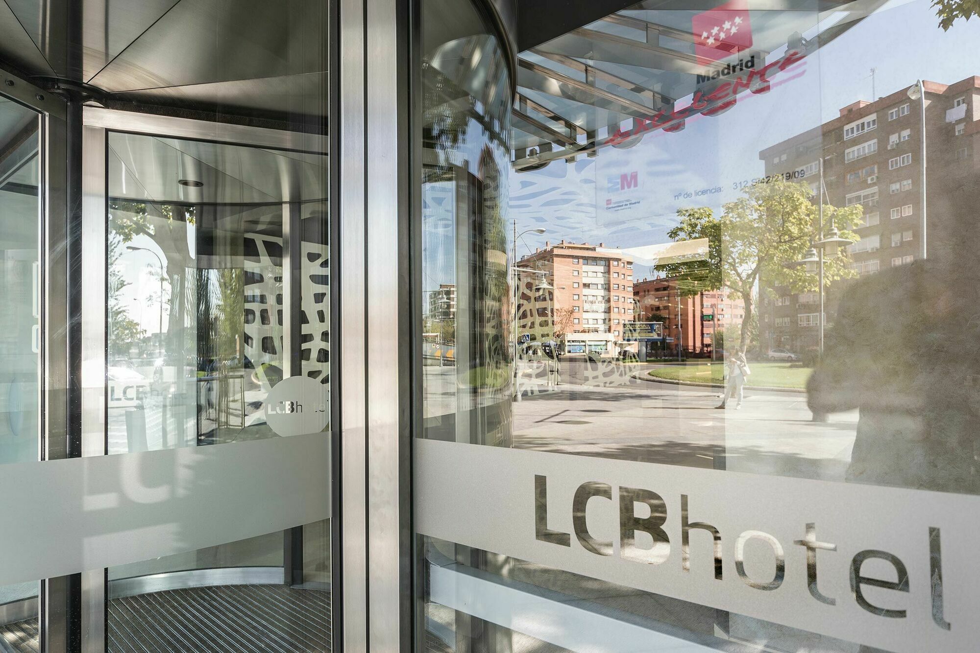 Lcb Hotel Φουενλαμπράδα Εξωτερικό φωτογραφία